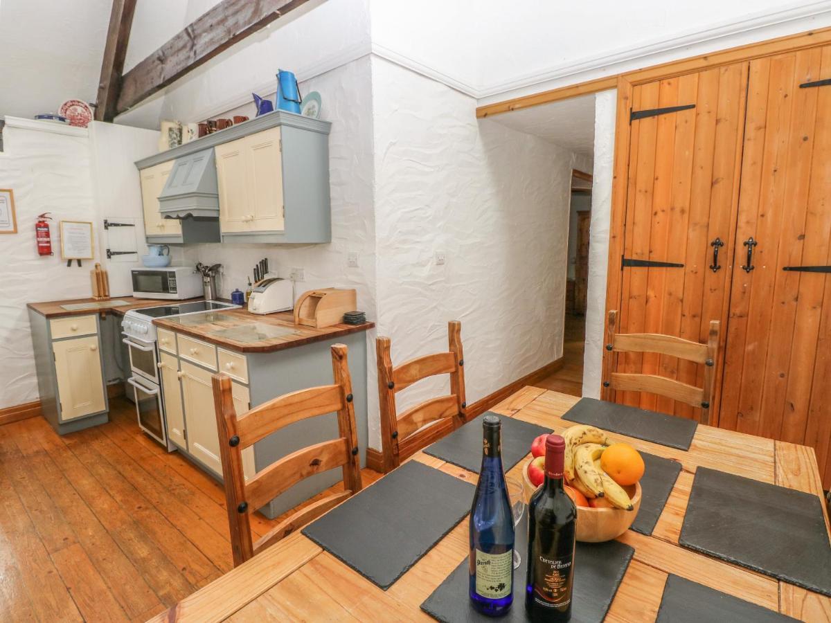 Heather Cottage มิลฟอร์ดเฮเวน ภายนอก รูปภาพ